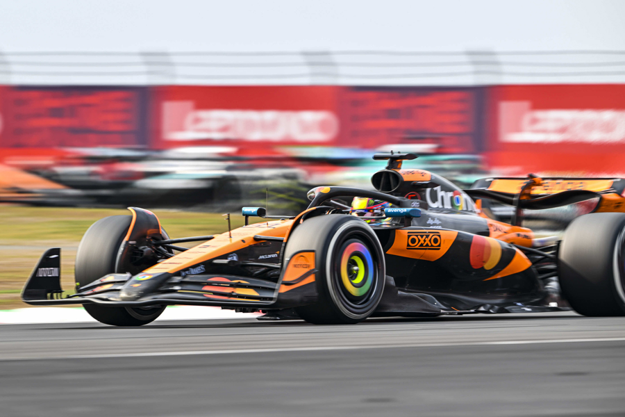 红牛车队完胜法拉利,皮亚斯特里惊艳四座 红牛车队完胜法拉利,皮亚斯特里惊艳四座