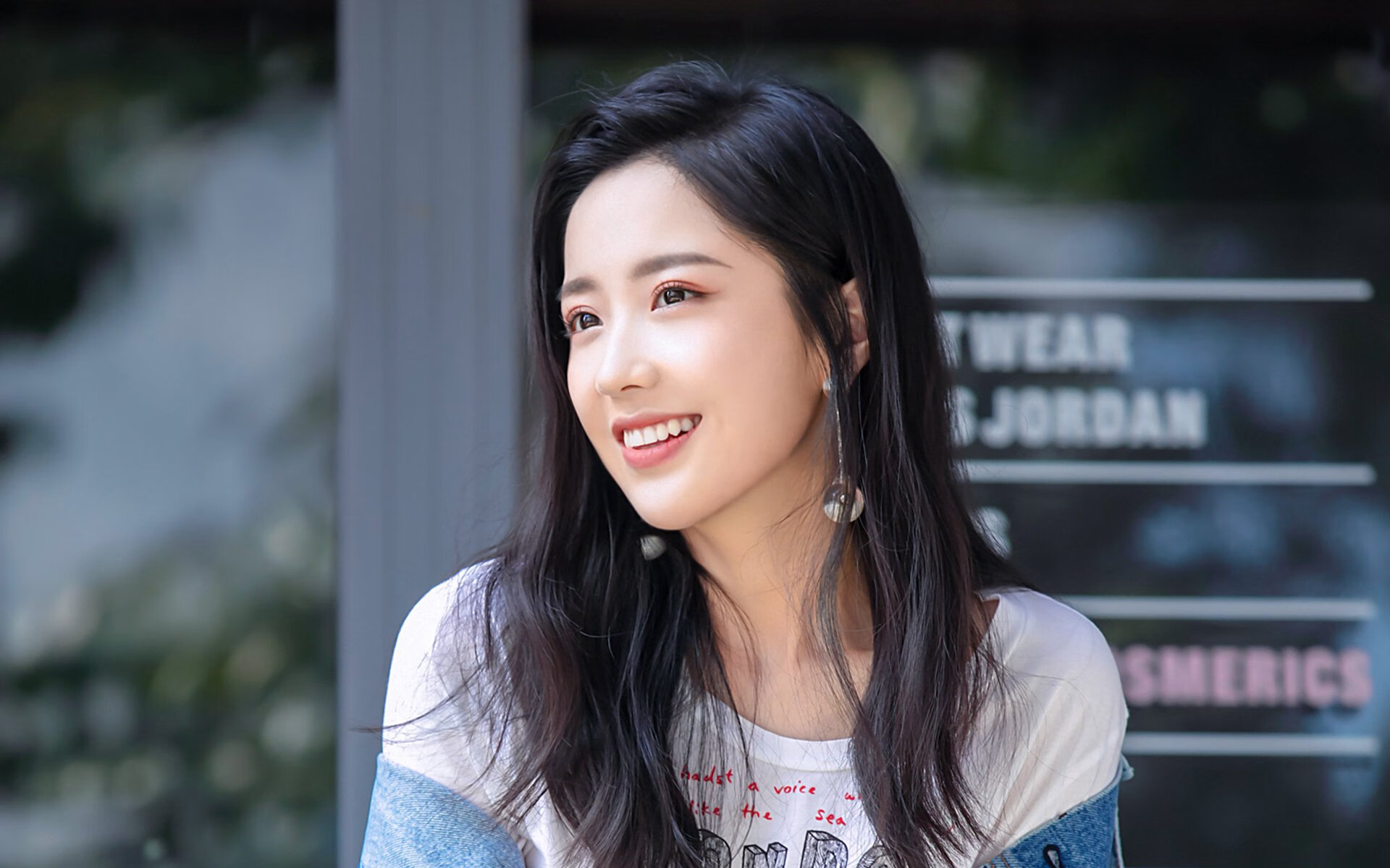 沉默英雄觉醒，乔治关键一击助马刺完胜奇才